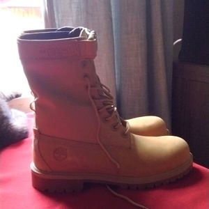 Ladies timberland boots 6.5